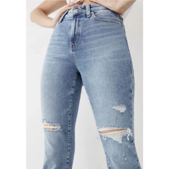 True Religion Starr Straight Fit Mid Rise Cropped Biteout Hem Destructed Jean 28 - Picture 3 of 15